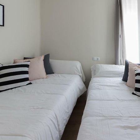 Apartamento Avenida De Colon Con Aire Acondicionado โลโกรโญ ภายนอก รูปภาพ
