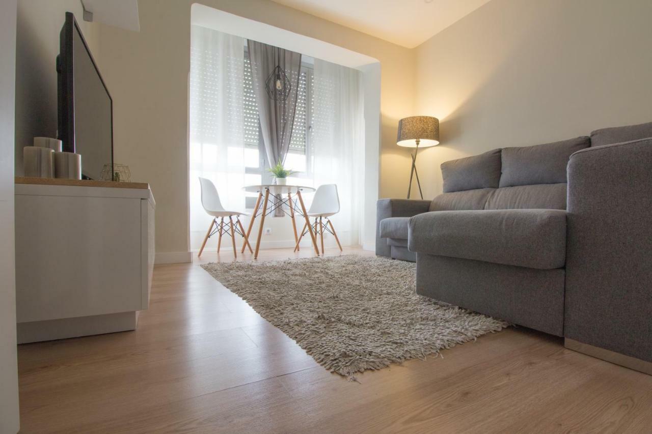 Apartamento Avenida De Colon Con Aire Acondicionado โลโกรโญ ภายนอก รูปภาพ